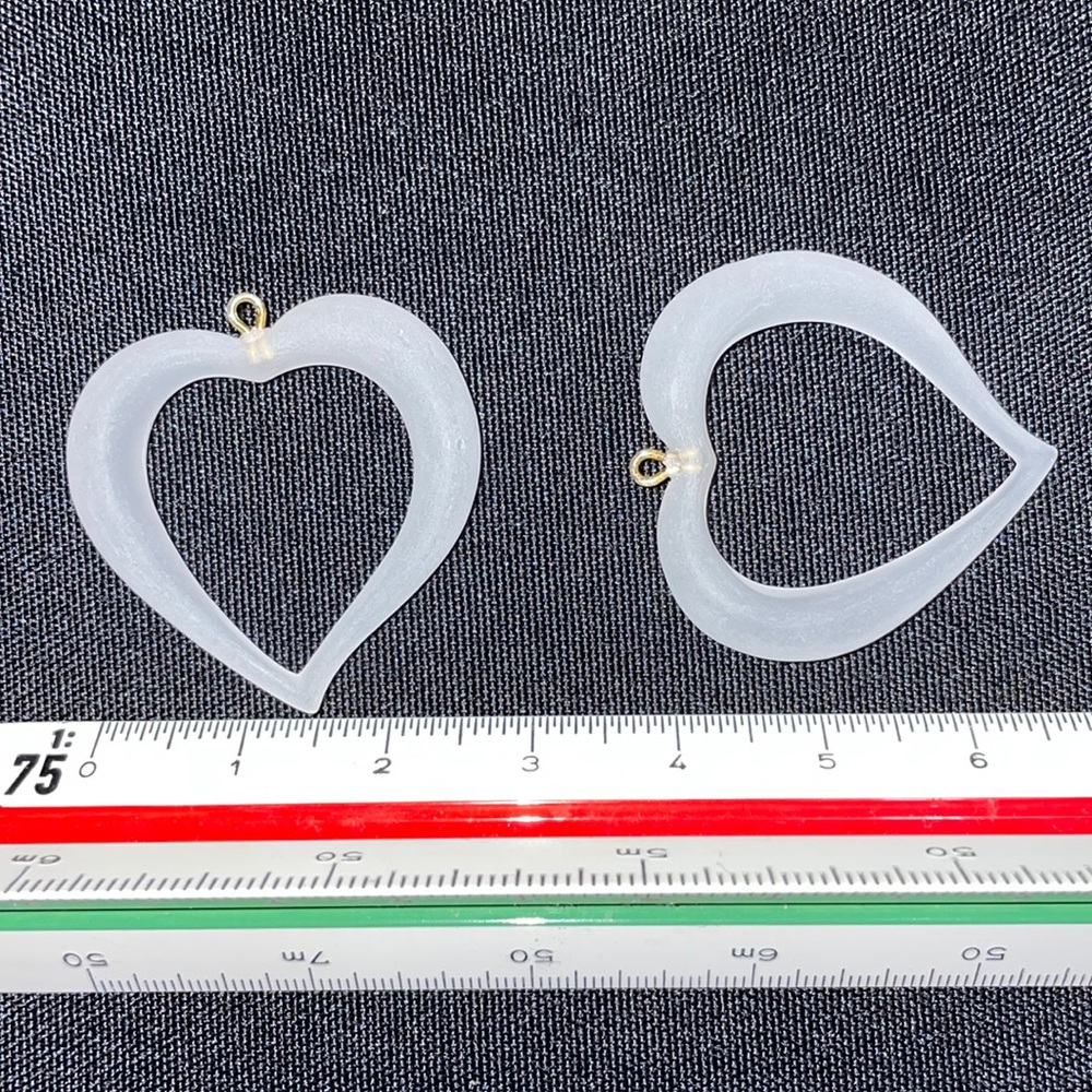 Frosted heart charm - lot of 10